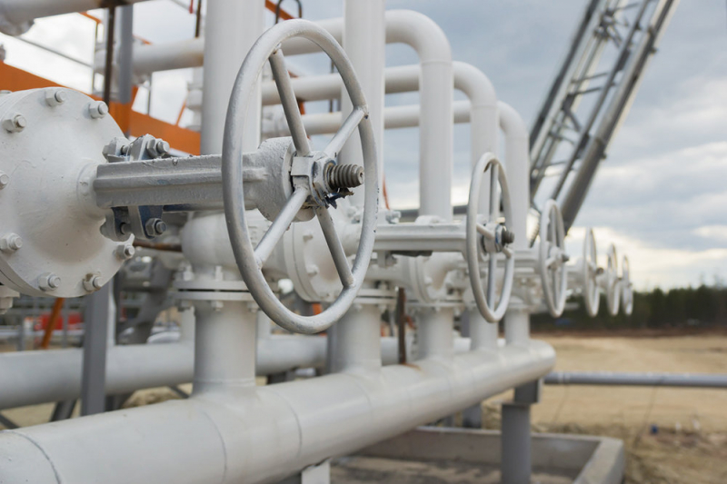 Эксперт объяснил падение цен на газ в Европе на 600 долларов за день