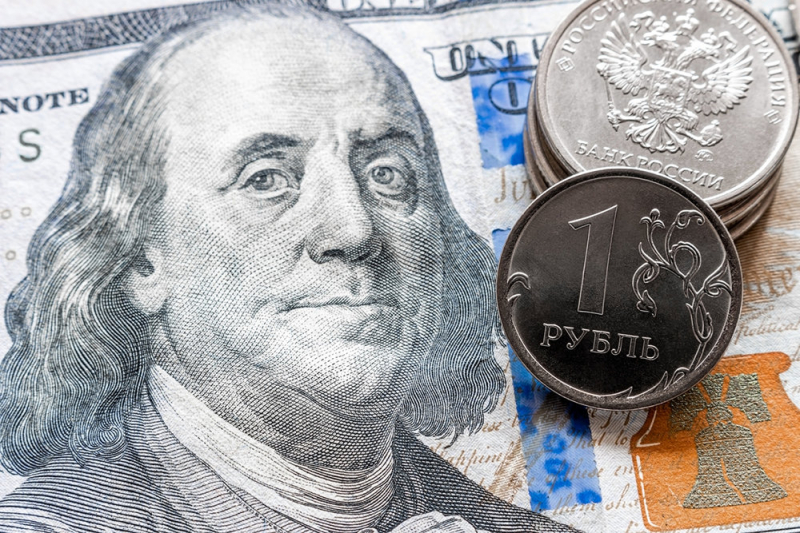 Что будет с рублем, нефтью и биржей в последние дни года