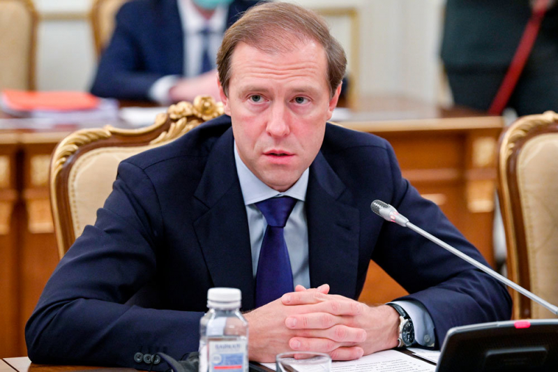 Мантуров заявил о готовности России уйти от импорта энергооборудования