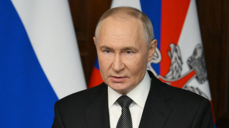 России нельзя успокаиваться из-за проблем в Европе, заявил Путин