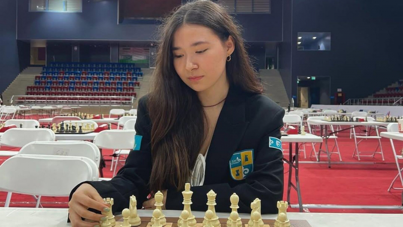 Токаев поздравил Меруерт Камалиденову с успешным выступлением в FIDE World Cup 2025