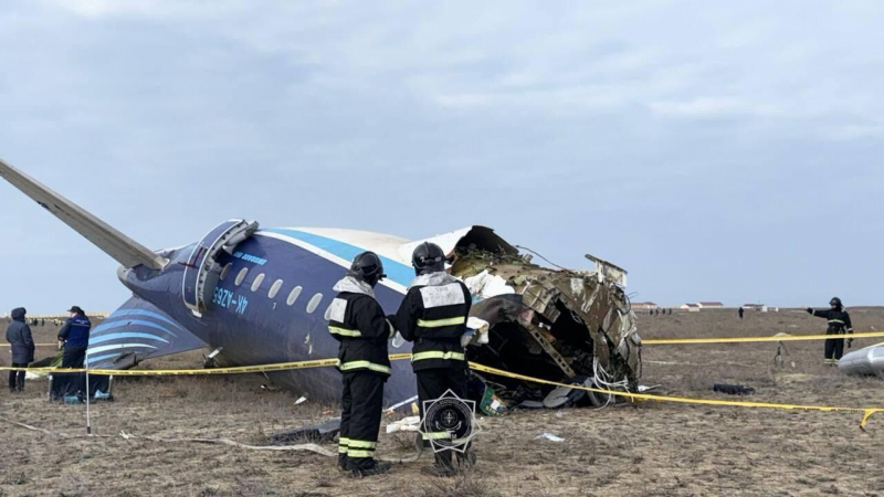 Экспертизы по крушению самолета AZAL около Актау скоро могут завершить