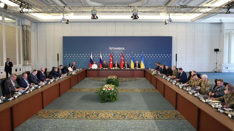 Источник заявил о силах, желающих подорвать переговоры России и Украины