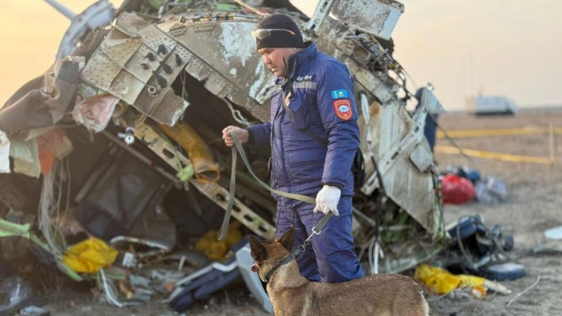 Погибшие при крушении самолета в Казахстане пилоты будут похоронены в Баку