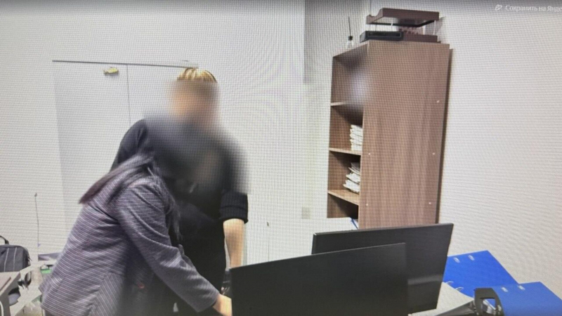 Занавес: $261,8 тысяч похитил директор молодежного театра в Шымкенте  